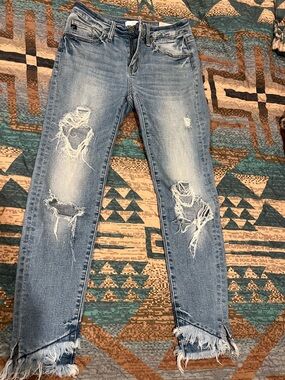 Kancan Women’s Light Blue Distressed Skinny Jeans